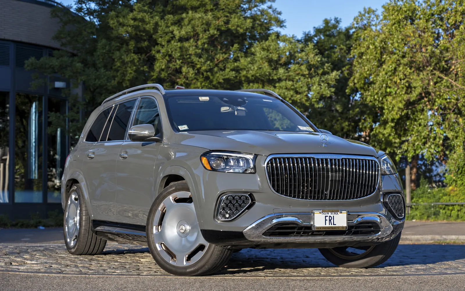 Mercedes-Maybach GLS 600, front three-quarter, grey exterior