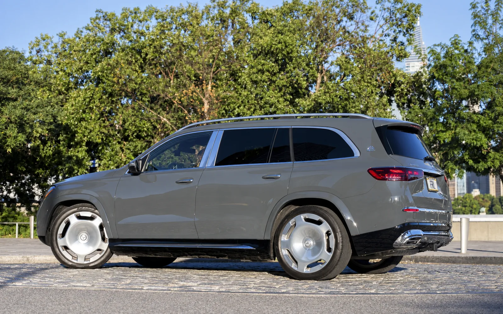 Mercedes-Maybach GLS 600, side angle view