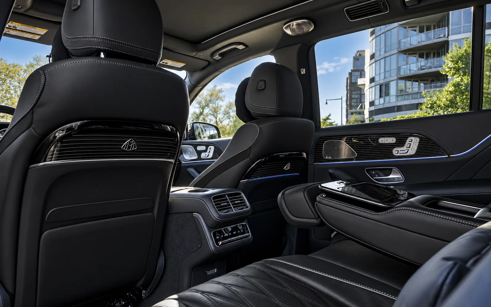 Mercedes-Maybach GLS 600, rear executive seats, black leather