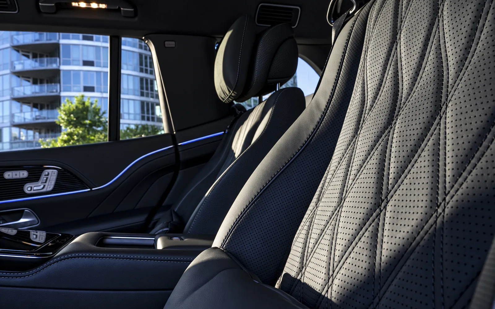 Mercedes-Maybach GLS 600, rear seat diamond stitching detail