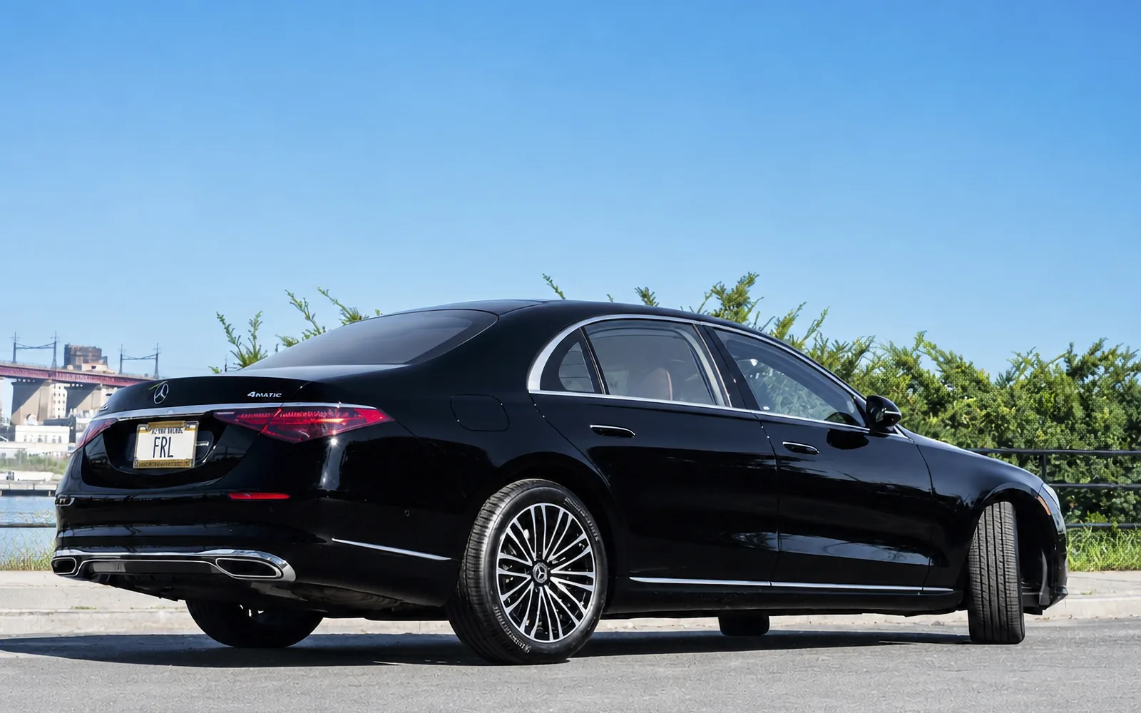 Mercedes-Benz S 580 4MATIC, rear three-quarter view