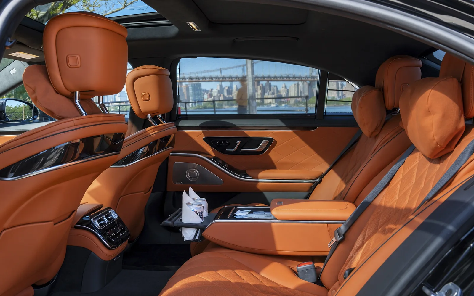 Mercedes-Benz S 580 4MATIC, rear cabin overview